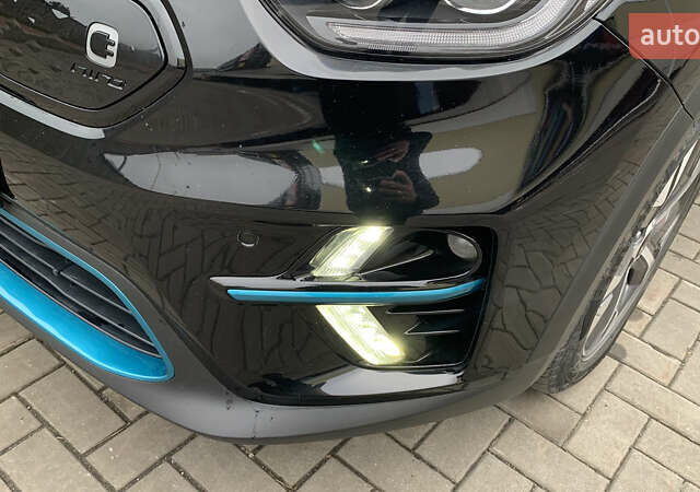 Чорний Кіа Niro, об'ємом двигуна 0 л та пробігом 159 тис. км за 17999 $, фото 19 на Automoto.ua