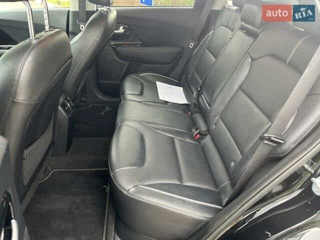 Черный Киа Niro, объемом двигателя 0 л и пробегом 112 тыс. км за 18700 $, фото 15 на Automoto.ua
