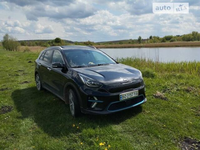 Чорний Кіа Niro, об'ємом двигуна 0 л та пробігом 154 тис. км за 22000 $, фото 77 на Automoto.ua