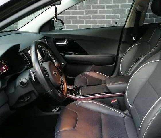 Киа Niro 2019 в Киеве на Automoto.ua Черный Киа Niro, объемом двигателя 0 л и пробегом 120 тыс. км за 11500 $, фото 9 на Automoto.ua