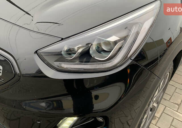 Чорний Кіа Niro, об'ємом двигуна 0 л та пробігом 159 тис. км за 17999 $, фото 20 на Automoto.ua