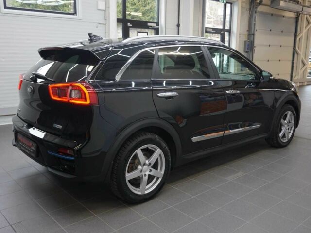 Кіа Niro 2019 у Києві на Automoto.ua Чорний Кіа Niro, об'ємом двигуна 0 л та пробігом 158 тис. км за 14200 $, фото 5 на Automoto.ua