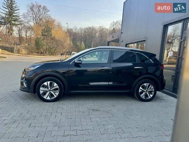 Черный Киа Niro, объемом двигателя 0 л и пробегом 68 тыс. км за 18750 $, фото 8 на Automoto.ua