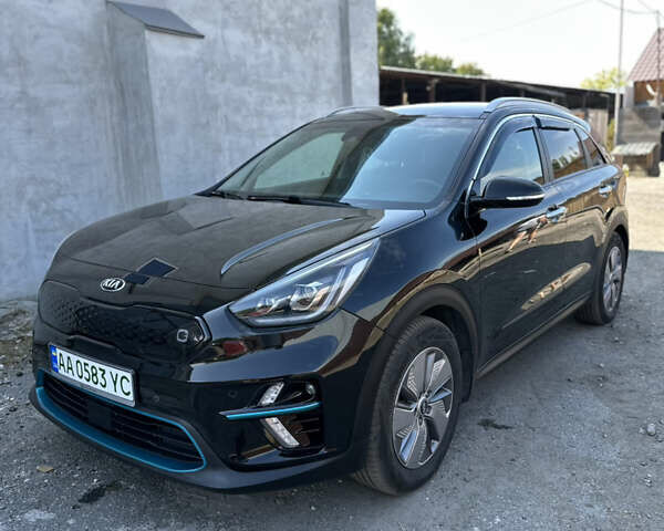 Черный Киа Niro, объемом двигателя 0 л и пробегом 94 тыс. км за 18600 $, фото 58 на Automoto.ua