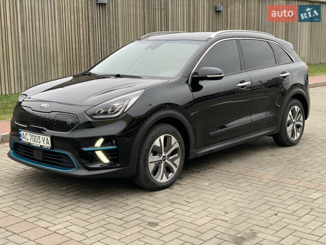 Чорний Кіа Niro, об'ємом двигуна 0 л та пробігом 159 тис. км за 17999 $, фото 21 на Automoto.ua
