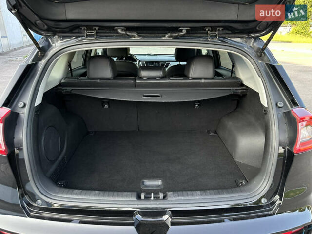 Черный Киа Niro, объемом двигателя 0 л и пробегом 148 тыс. км за 17500 $, фото 14 на Automoto.ua