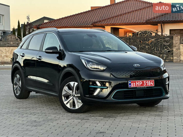 Чорний Кіа Niro, об'ємом двигуна 0 л та пробігом 93 тис. км за 18700 $, фото 1 на Automoto.ua