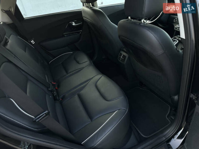 Черный Киа Niro, объемом двигателя 0 л и пробегом 148 тыс. км за 17500 $, фото 37 на Automoto.ua