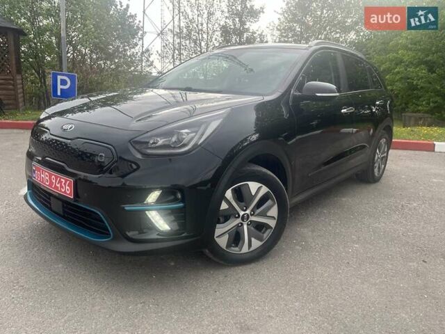 Черный Киа Niro, объемом двигателя 0 л и пробегом 112 тыс. км за 18700 $, фото 1 на Automoto.ua