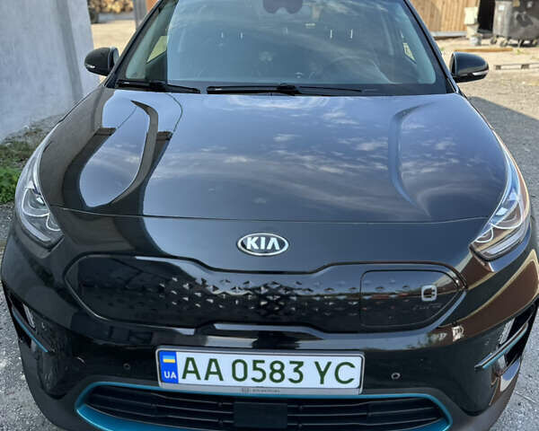 Черный Киа Niro, объемом двигателя 0 л и пробегом 94 тыс. км за 18600 $, фото 66 на Automoto.ua