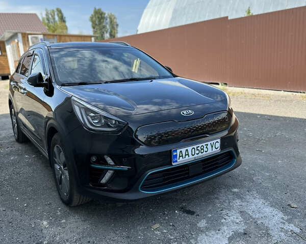 Черный Киа Niro, объемом двигателя 0 л и пробегом 94 тыс. км за 18600 $, фото 13 на Automoto.ua
