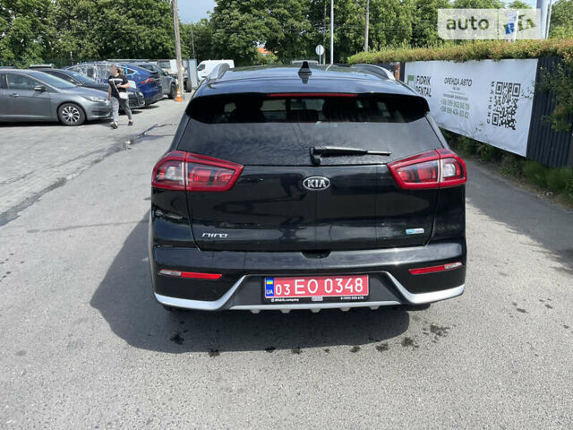 Чорний Кіа Niro, об'ємом двигуна 1.6 л та пробігом 183 тис. км за 11600 $, фото 5 на Automoto.ua