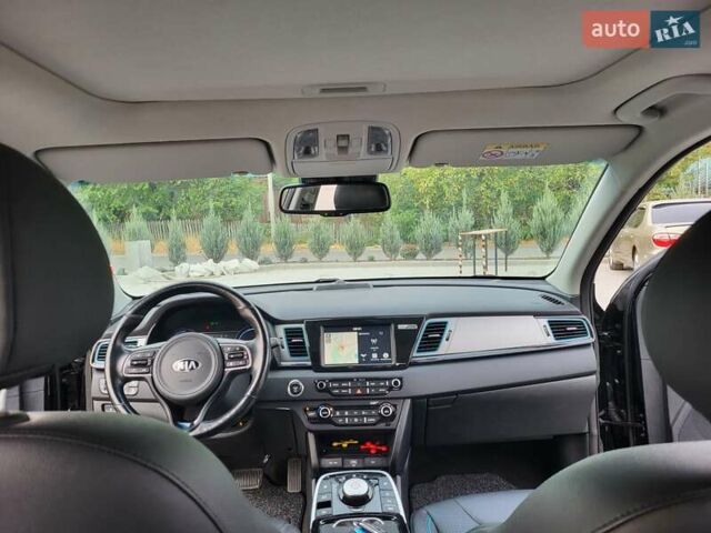 Черный Киа Niro, объемом двигателя 0 л и пробегом 124 тыс. км за 19000 $, фото 9 на Automoto.ua