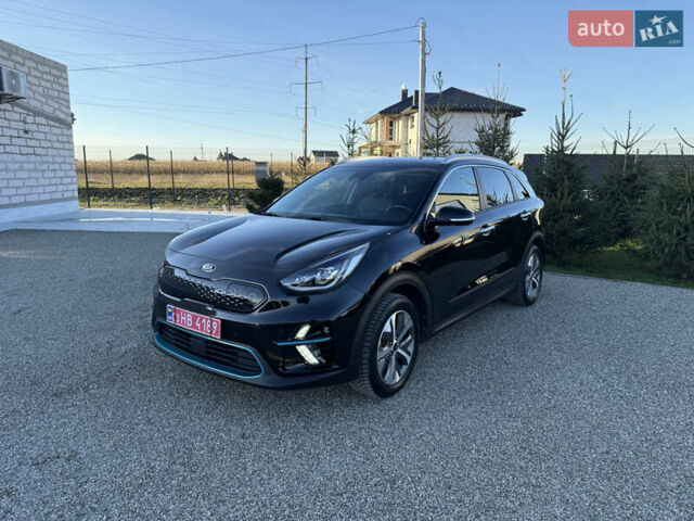 Черный Киа Niro, объемом двигателя 0 л и пробегом 71 тыс. км за 18999 $, фото 8 на Automoto.ua