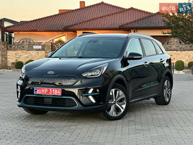 Чорний Кіа Niro, об'ємом двигуна 0 л та пробігом 93 тис. км за 18700 $, фото 3 на Automoto.ua