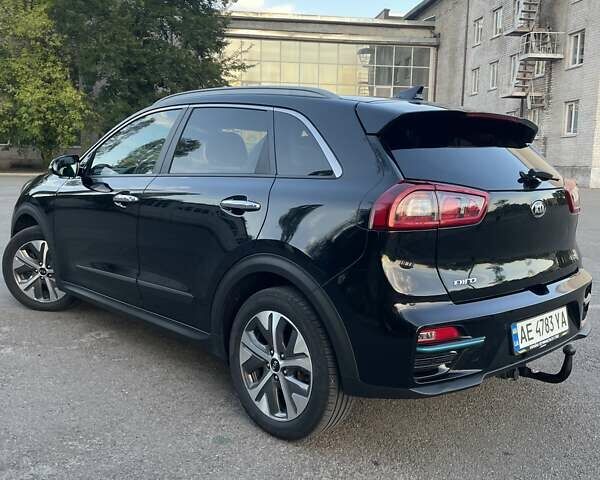 Черный Киа Niro, объемом двигателя 0 л и пробегом 155 тыс. км за 16500 $, фото 10 на Automoto.ua