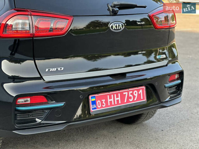 Черный Киа Niro, объемом двигателя 0 л и пробегом 147 тыс. км за 17800 $, фото 8 на Automoto.ua