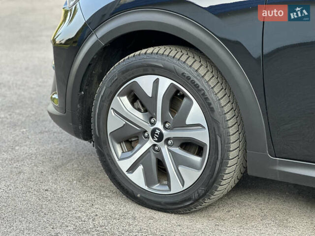 Черный Киа Niro, объемом двигателя 0 л и пробегом 148 тыс. км за 17500 $, фото 11 на Automoto.ua