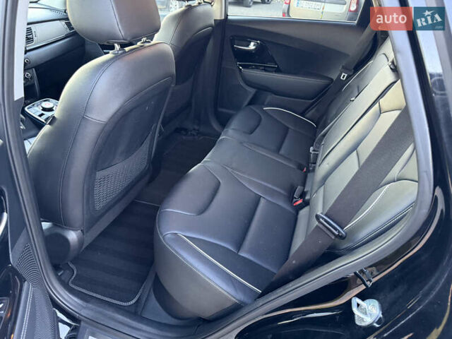 Черный Киа Niro, объемом двигателя 0 л и пробегом 71 тыс. км за 18999 $, фото 30 на Automoto.ua