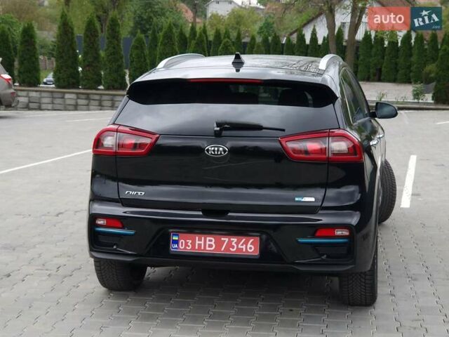 Чорний Кіа Niro, об'ємом двигуна 0 л та пробігом 112 тис. км за 18200 $, фото 5 на Automoto.ua