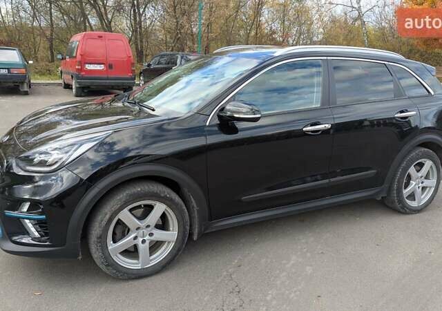 Черный Киа Niro, объемом двигателя 0 л и пробегом 135 тыс. км за 17300 $, фото 3 на Automoto.ua