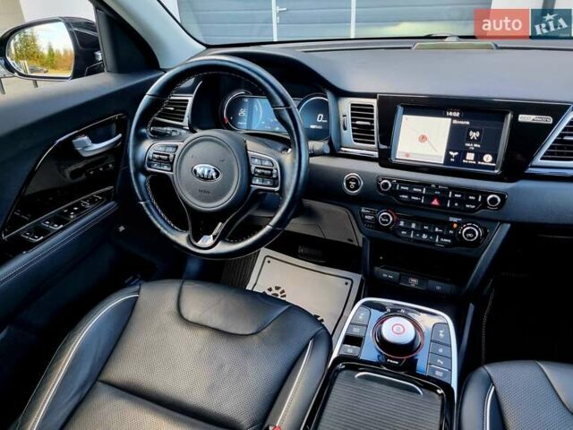 Черный Киа Niro, объемом двигателя 0 л и пробегом 89 тыс. км за 19899 $, фото 51 на Automoto.ua