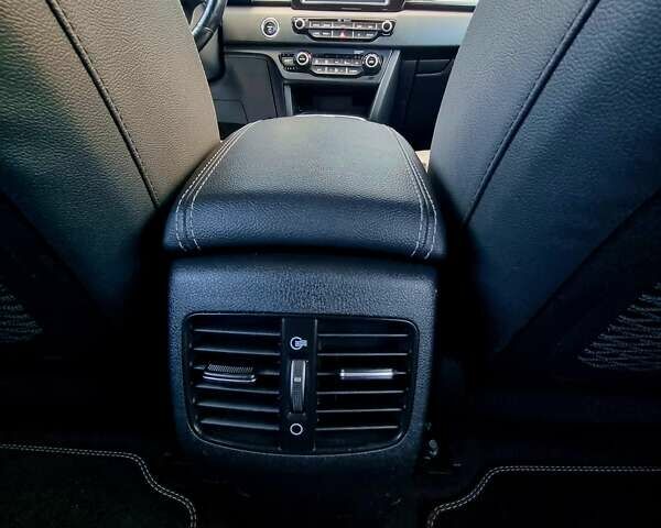 Черный Киа Niro, объемом двигателя 0 л и пробегом 89 тыс. км за 19899 $, фото 89 на Automoto.ua