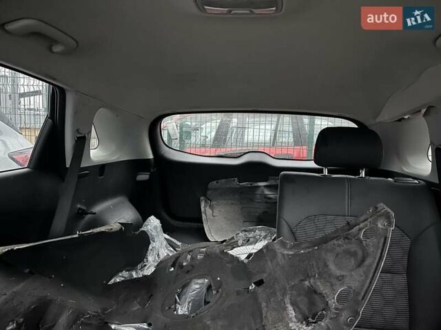 Черный Киа Niro, объемом двигателя 1.6 л и пробегом 233 тыс. км за 8400 $, фото 15 на Automoto.ua