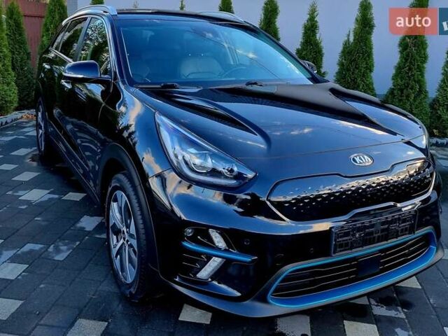 Черный Киа Niro, объемом двигателя 0 л и пробегом 89 тыс. км за 19899 $, фото 17 на Automoto.ua