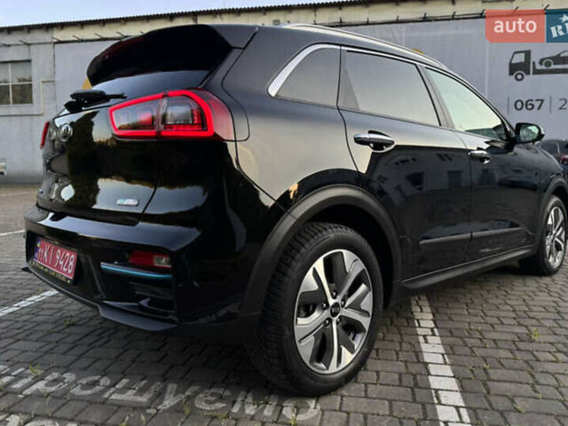 Кіа Niro 2019 у Кропивницькому (Кіровограді) на Automoto.ua Чорний Кіа Niro, об'ємом двигуна 0 л та пробігом 37 тис. км за 16000 $, фото 4 на Automoto.ua