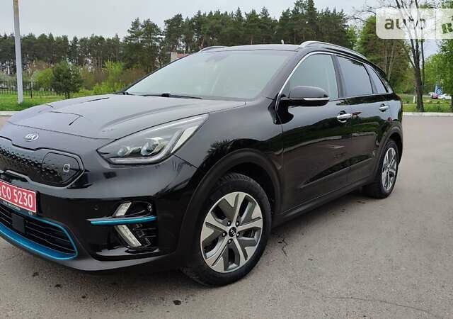 Чорний Кіа Niro, об'ємом двигуна 0 л та пробігом 105 тис. км за 19499 $, фото 40 на Automoto.ua