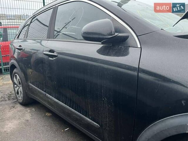Черный Киа Niro, объемом двигателя 1.6 л и пробегом 233 тыс. км за 8400 $, фото 7 на Automoto.ua