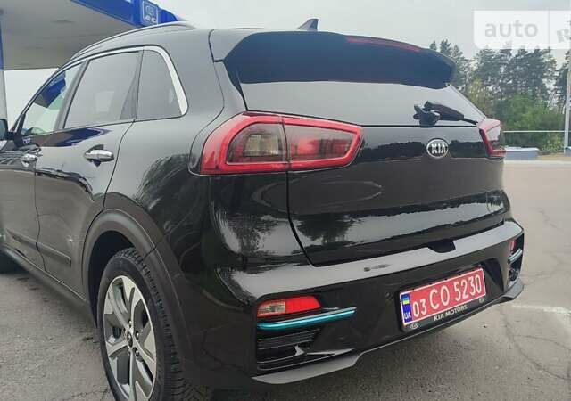 Чорний Кіа Niro, об'ємом двигуна 0 л та пробігом 105 тис. км за 19499 $, фото 26 на Automoto.ua