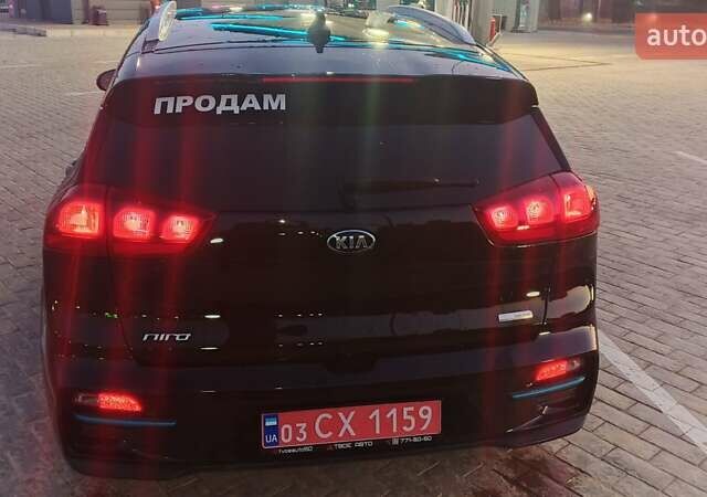 Черный Киа Niro, объемом двигателя 0 л и пробегом 130 тыс. км за 15300 $, фото 4 на Automoto.ua