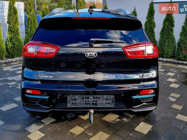 Черный Киа Niro, объемом двигателя 0 л и пробегом 89 тыс. км за 19899 $, фото 8 на Automoto.ua