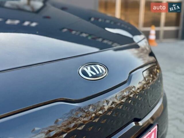 Черный Киа Niro, объемом двигателя 0 л и пробегом 68 тыс. км за 18750 $, фото 41 на Automoto.ua