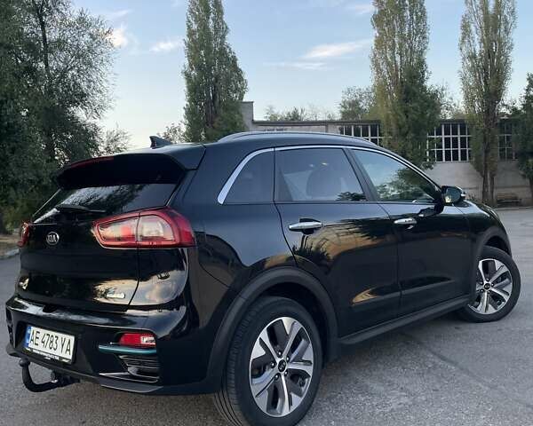 Черный Киа Niro, объемом двигателя 0 л и пробегом 155 тыс. км за 16500 $, фото 4 на Automoto.ua