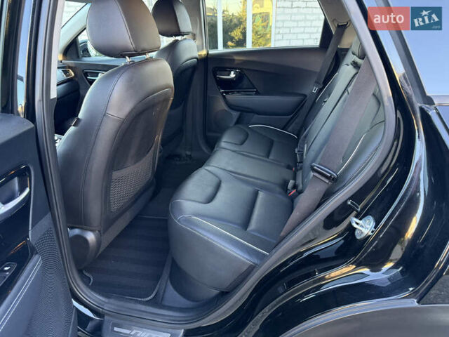 Черный Киа Niro, объемом двигателя 0 л и пробегом 71 тыс. км за 18999 $, фото 22 на Automoto.ua