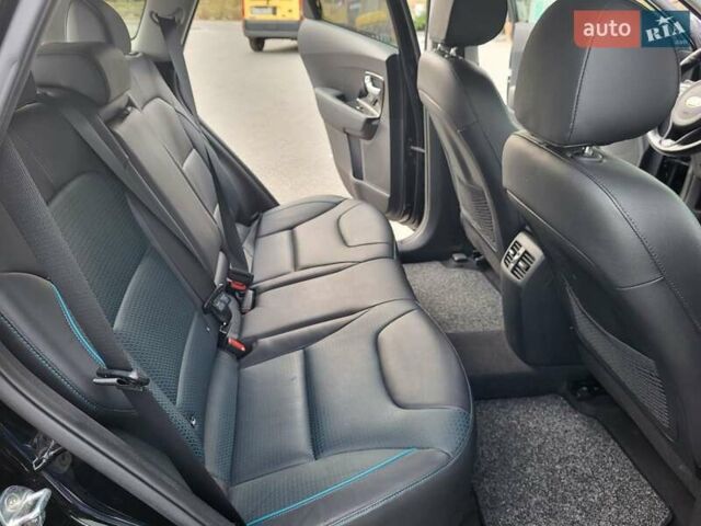 Черный Киа Niro, объемом двигателя 0 л и пробегом 124 тыс. км за 19000 $, фото 12 на Automoto.ua