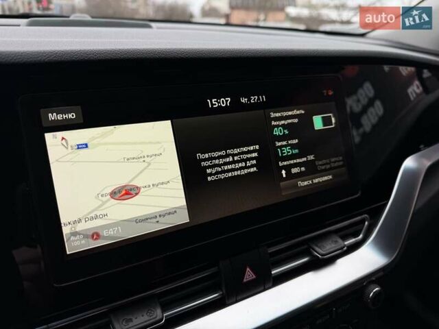 Чорний Кіа Niro, об'ємом двигуна 0 л та пробігом 165 тис. км за 18800 $, фото 21 на Automoto.ua