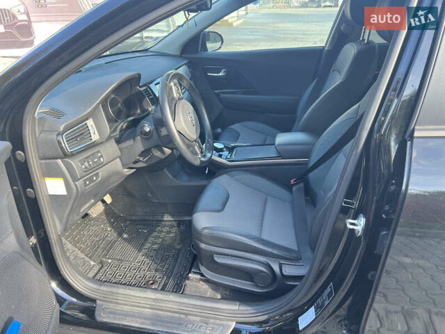 Киа Niro 2019 в Львове на Automoto.ua Черный Киа Niro, объемом двигателя 0 л и пробегом 58 тыс. км за 17000 $, фото 17 на Automoto.ua