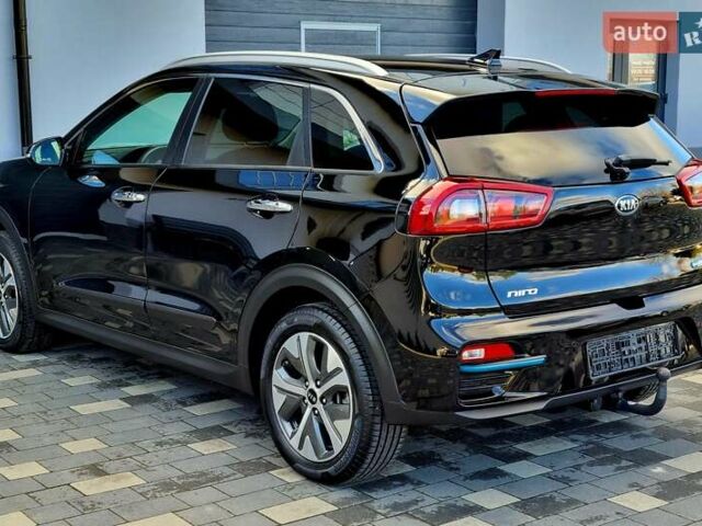 Черный Киа Niro, объемом двигателя 0 л и пробегом 89 тыс. км за 19899 $, фото 20 на Automoto.ua