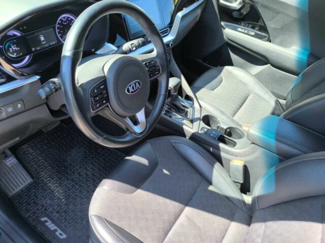 Черный Киа Niro, объемом двигателя 1.6 л и пробегом 47 тыс. км за 8200 $, фото 8 на Automoto.ua