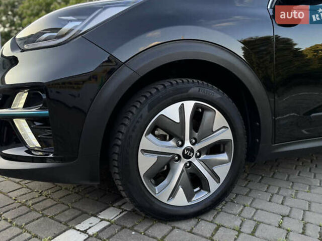 Кіа Niro 2019 у Кропивницькому (Кіровограді) на Automoto.ua Чорний Кіа Niro, об'ємом двигуна 0 л та пробігом 37 тис. км за 16000 $, фото 2 на Automoto.ua