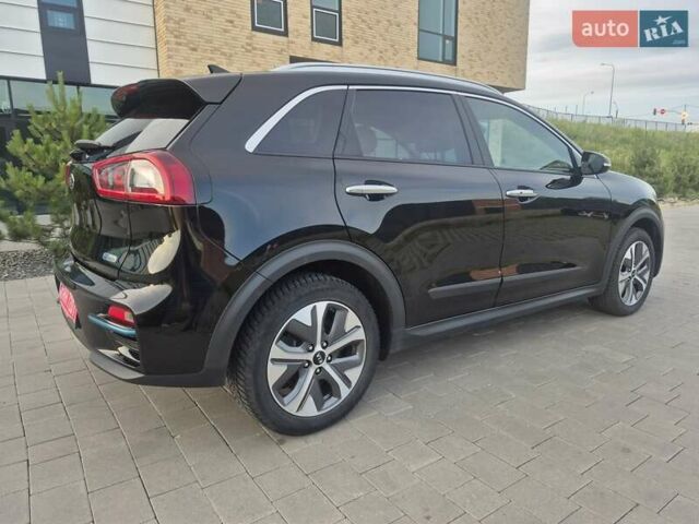 Черный Киа Niro, объемом двигателя 0 л и пробегом 143 тыс. км за 17150 $, фото 8 на Automoto.ua