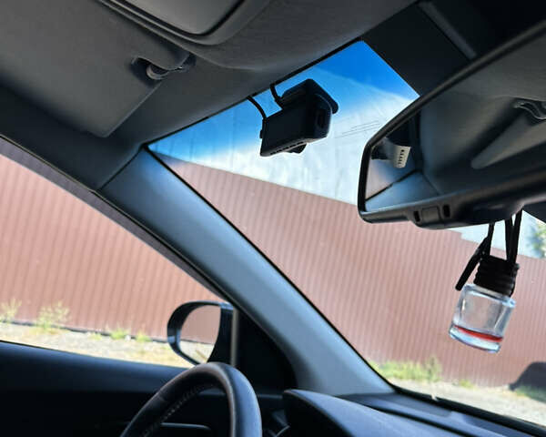 Черный Киа Niro, объемом двигателя 0 л и пробегом 94 тыс. км за 18600 $, фото 44 на Automoto.ua