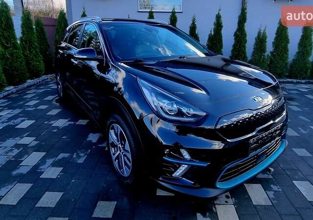 Черный Киа Niro, объемом двигателя 0 л и пробегом 89 тыс. км за 19899 $, фото 44 на Automoto.ua