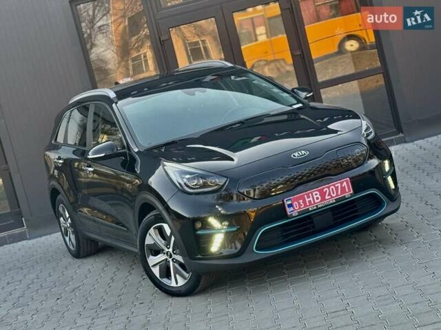 Черный Киа Niro, объемом двигателя 0 л и пробегом 68 тыс. км за 18750 $, фото 32 на Automoto.ua