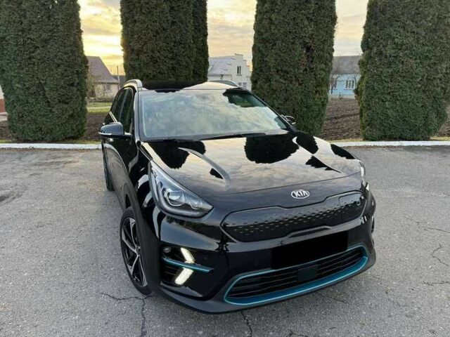 Киа Niro 2019 в Киеве на Automoto.ua Черный Киа Niro, объемом двигателя 0 л и пробегом 107 тыс. км за 15600 $, фото 3 на Automoto.ua