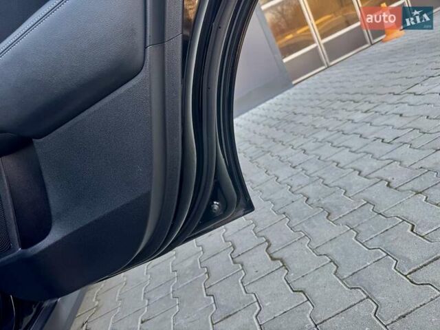 Черный Киа Niro, объемом двигателя 0 л и пробегом 68 тыс. км за 18750 $, фото 156 на Automoto.ua